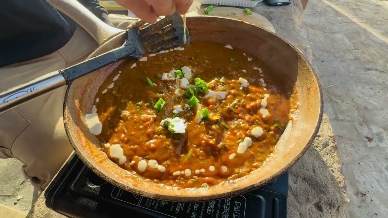 Making Shakshouka & Foul Glabah in the outskirts of Riyadh | Outdoor middle-eastern cooking ASMR