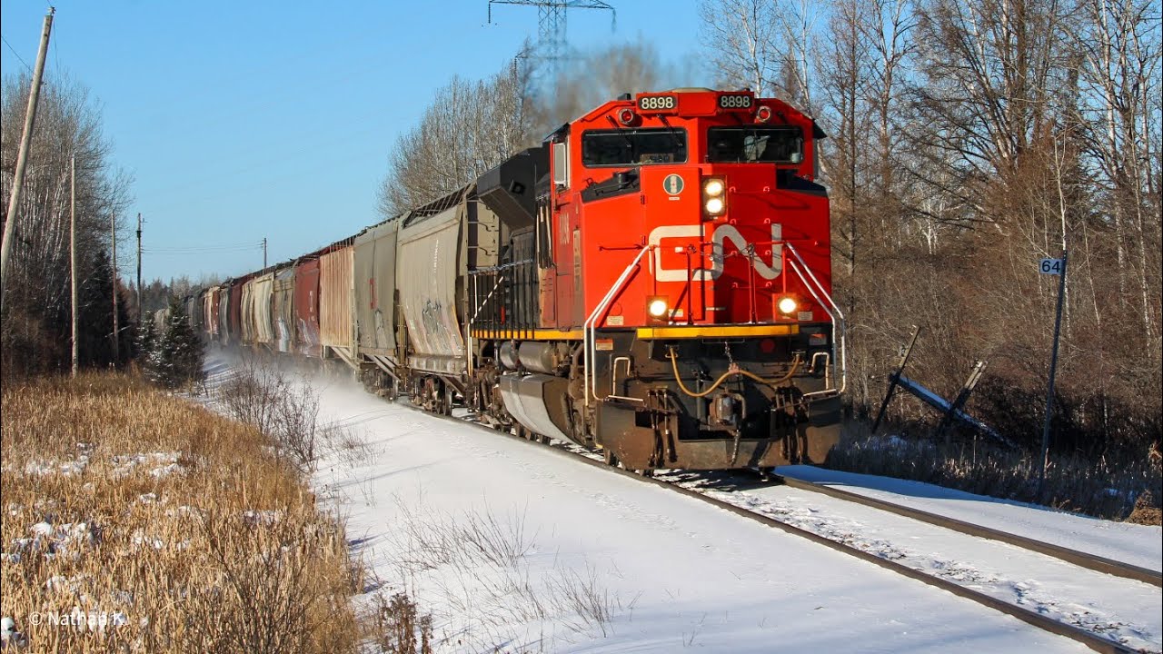 CN 8898E (G892) Near Shebandowan (12/06/25)