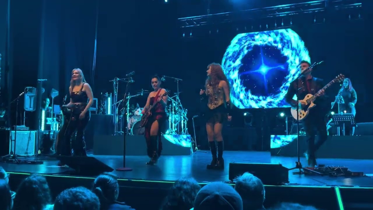 Saiko & Nicole - Cuando miro en tus ojos | En vivo Teatro Oriente 2023