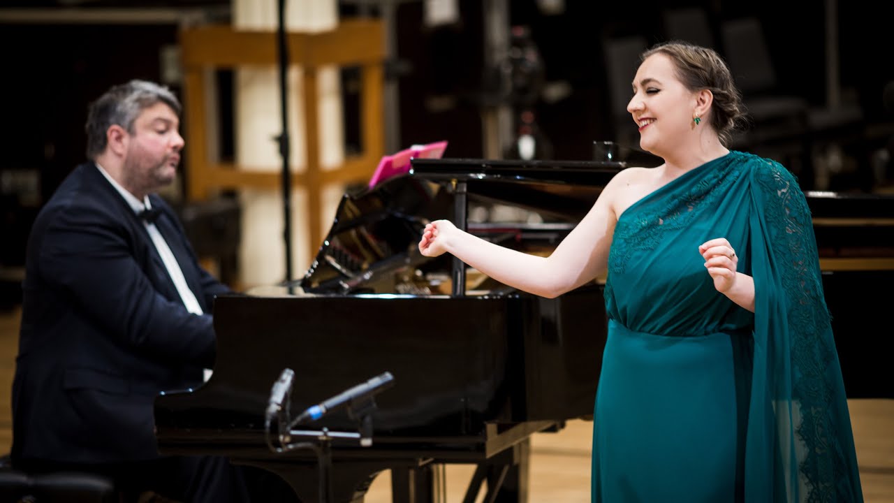 I was a constant, faithful wife - The Bear - W. Walton