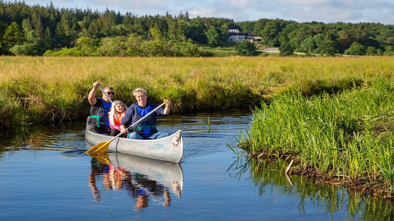 Kanotur på Lindeborg Å i Rebild Bakker ved Rold Skov