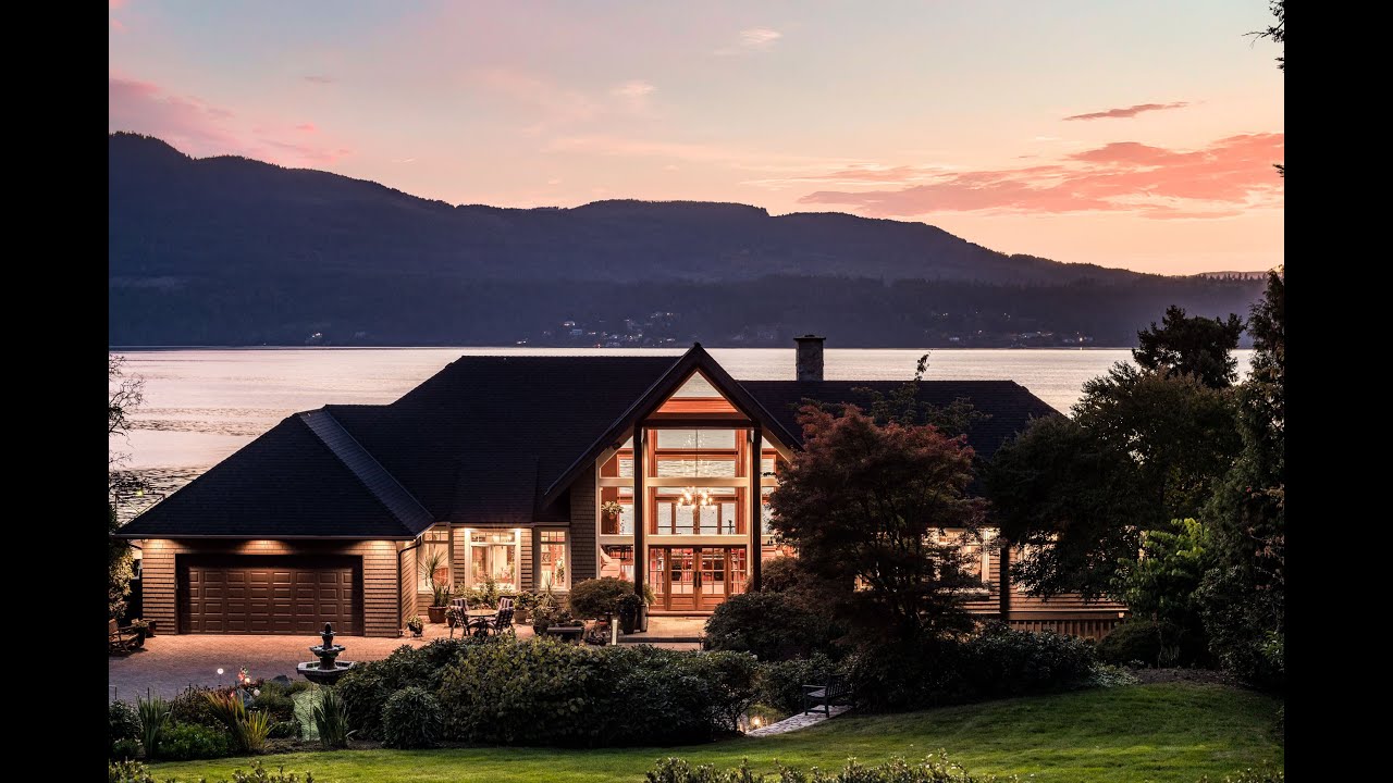 8338 West Saanich Road, Victoria, British Columbia