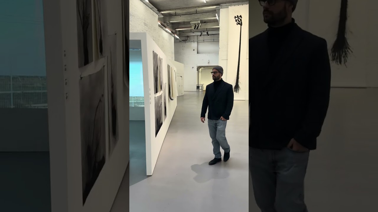 CENTRALE For Contemporary Art in Brussels, Belgium 🇧🇪 Art Tour Vlog 🇧🇪 (Vertical)