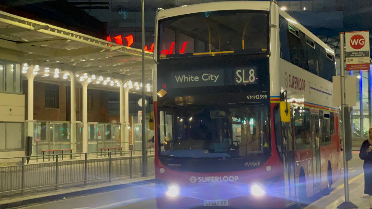 Shabby FRV - TFL Bus Route SL8: Uxbridge - White City | VMH2595 / LF19 FXX - Metroline!!