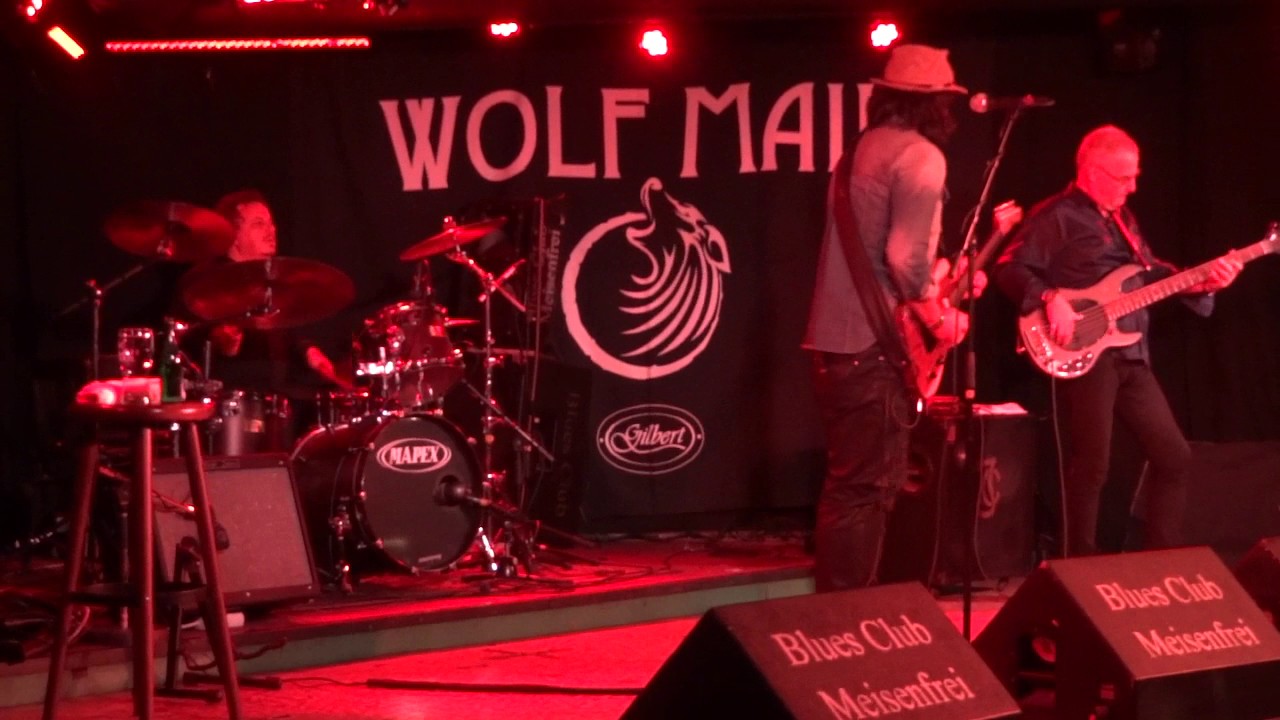 Wolf Mail@Meisenfrei Bremen-Germany 25.10.2016-Whiskey,wine,beer5