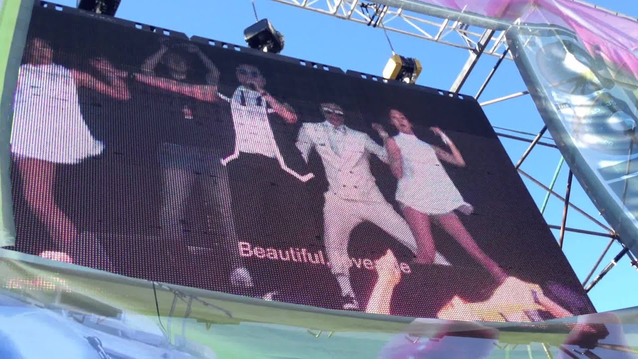 Psy - Gangnam Style (first performance) (Live at Future Music Festival Perth 2013)