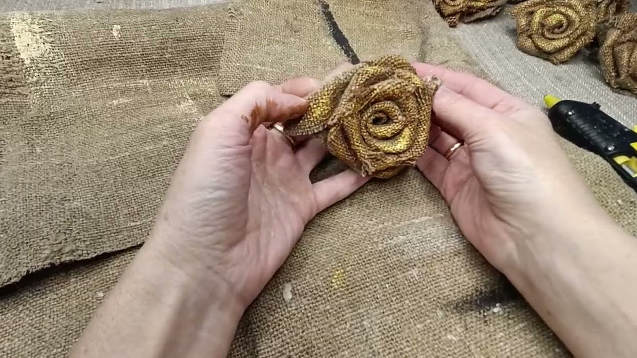 РОЗЫ ИЗ МЕШКОВИНЫ ПРОСТО И ПОНЯТНО ИДЕИ ДЕКОРА МАСТЕР КЛАСС