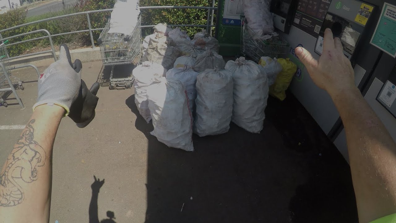 DUMPSTER DIVING WE CASHED IN OUR GLASS LETS SEE HOW MUCH WE GET