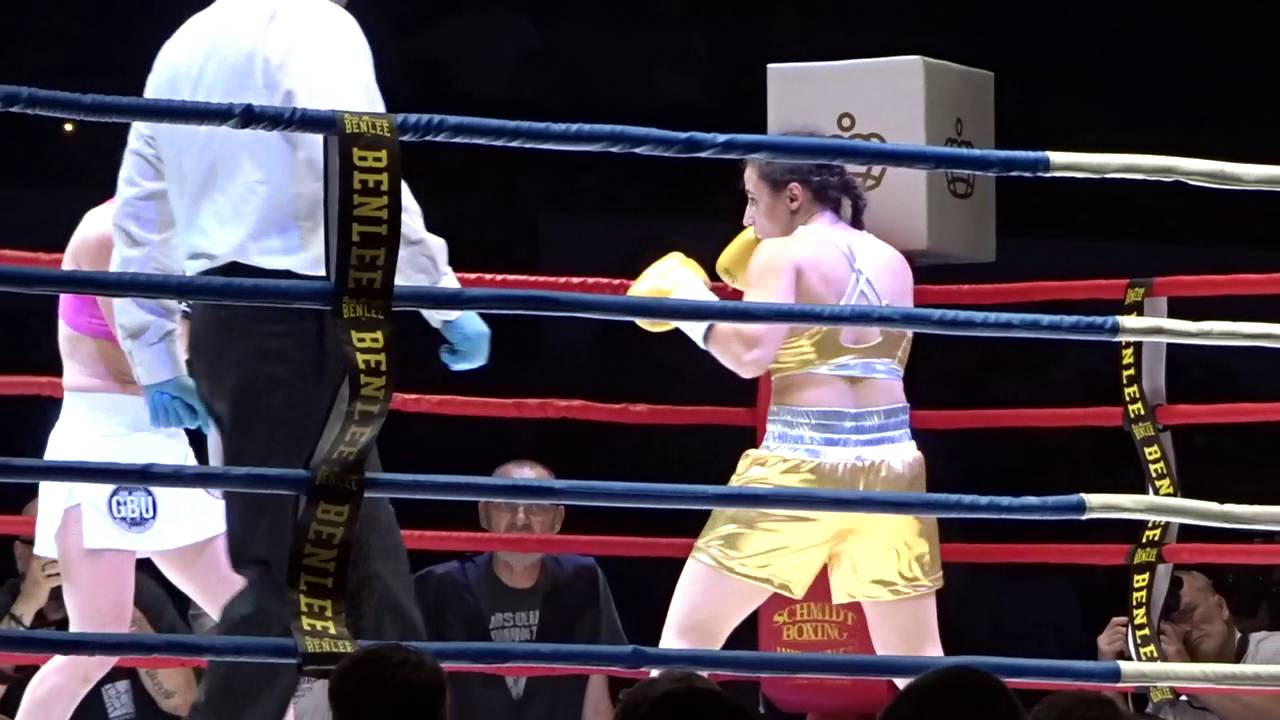 MAH00782 Susi Kentikian vs Nevenka Mikulic R1