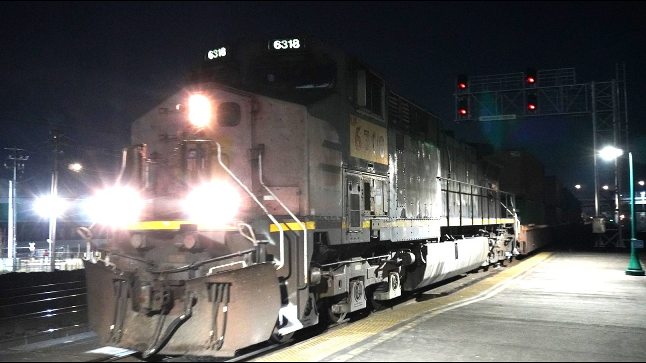 VERY RARE! Solo SP Leader! SP 6318 Leads O-SEGL (Railfanning 3-3-2026)