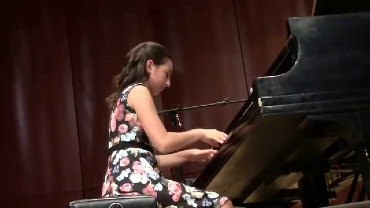 Emily Bear - The Pretty Song