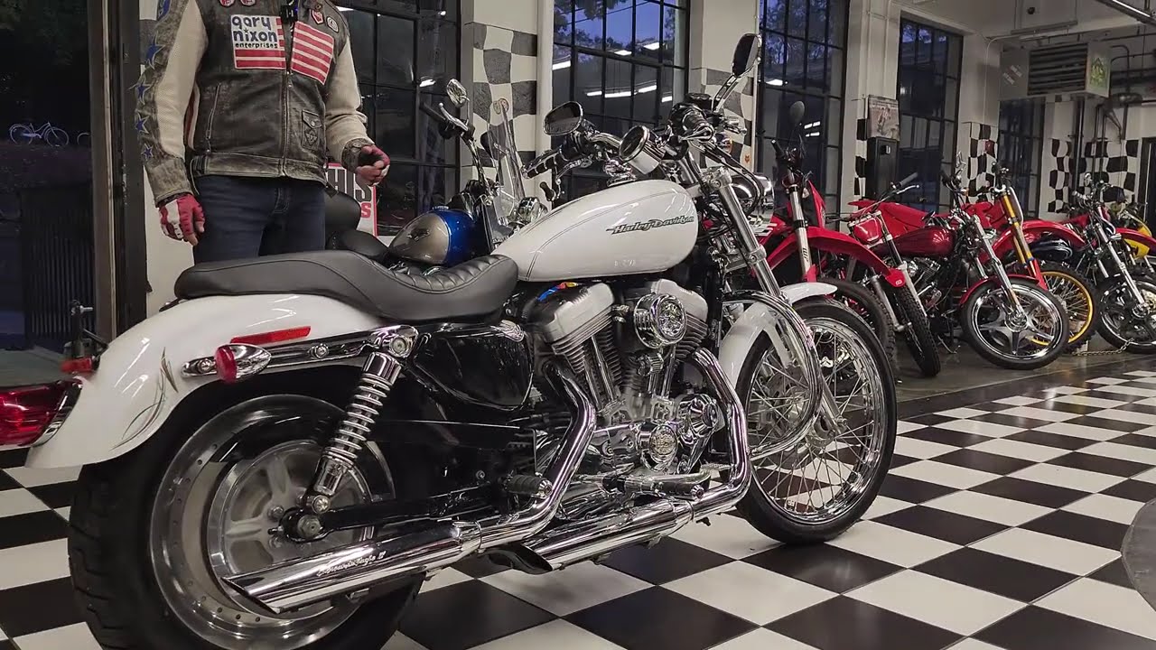 2005 Harley Davidson Sportster XL883C