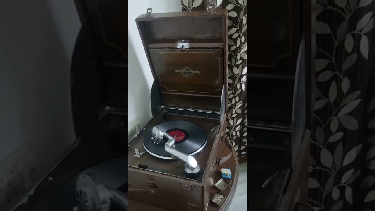 VLOG-1950 ka GRAMOPHONE Afghanistan se laya hua1946 ke record #antique #AntiqueCharm#vlog#trending