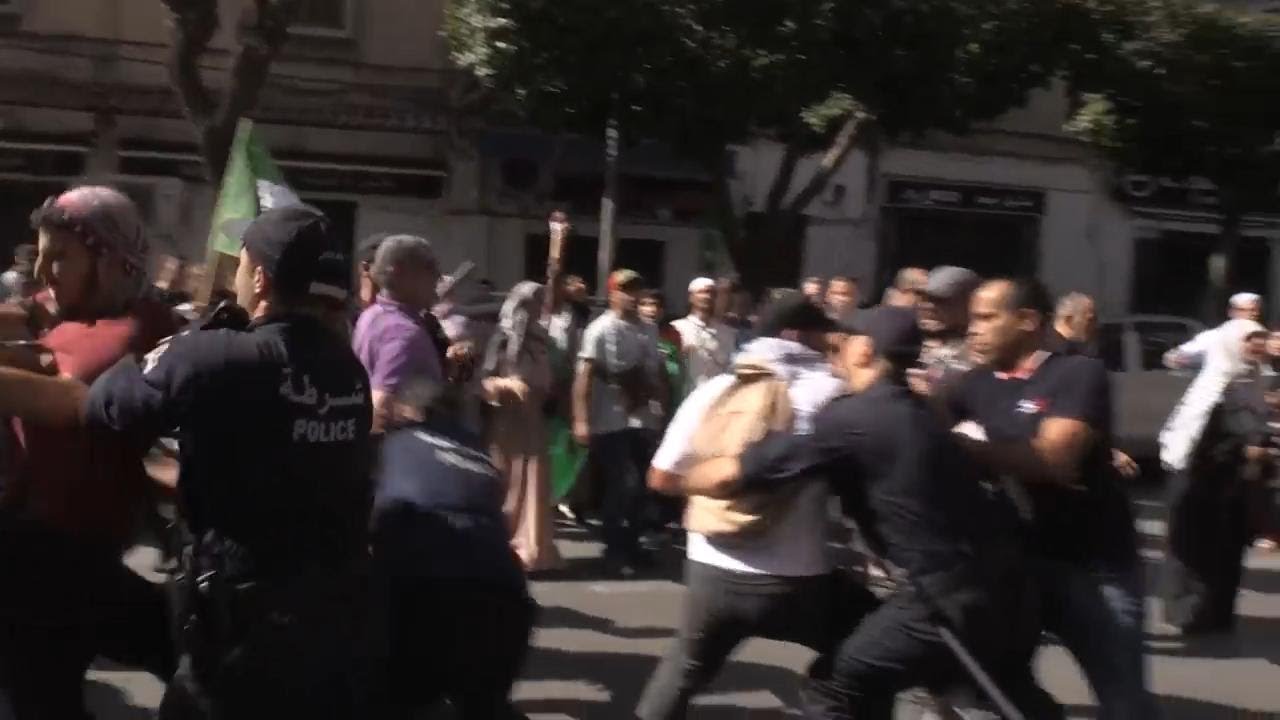 Muslims in Algeria protest Israeli attacks on Palestinians