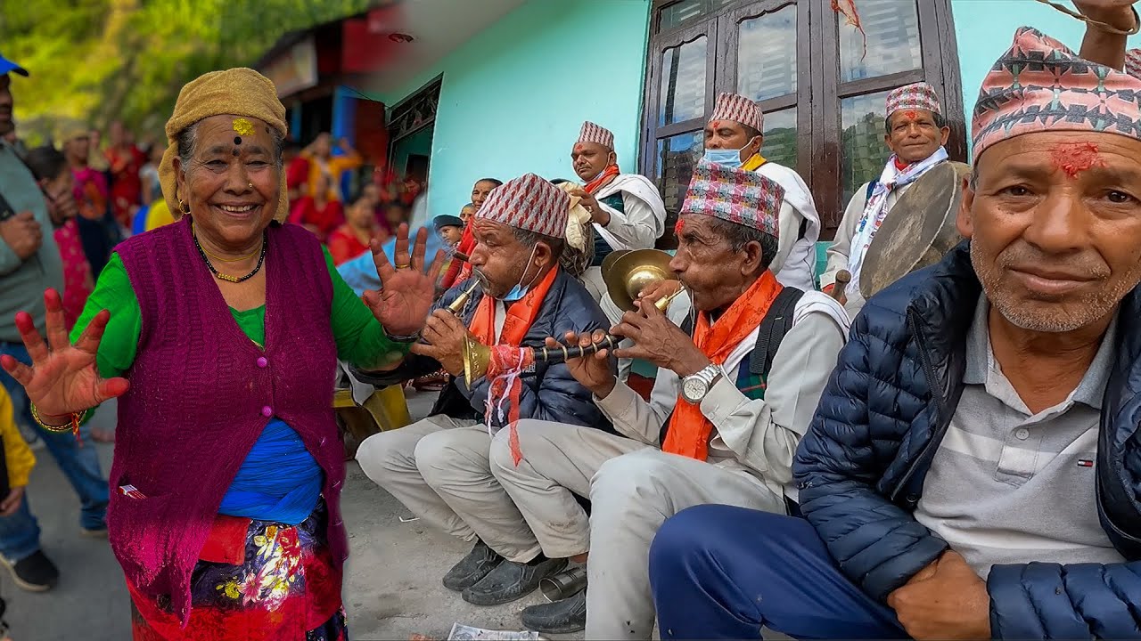 Bakın Nepal'de Köy Düğünü Nasıl. Köylere Gittim, Yemekler, Evler ve Yaşam /330
