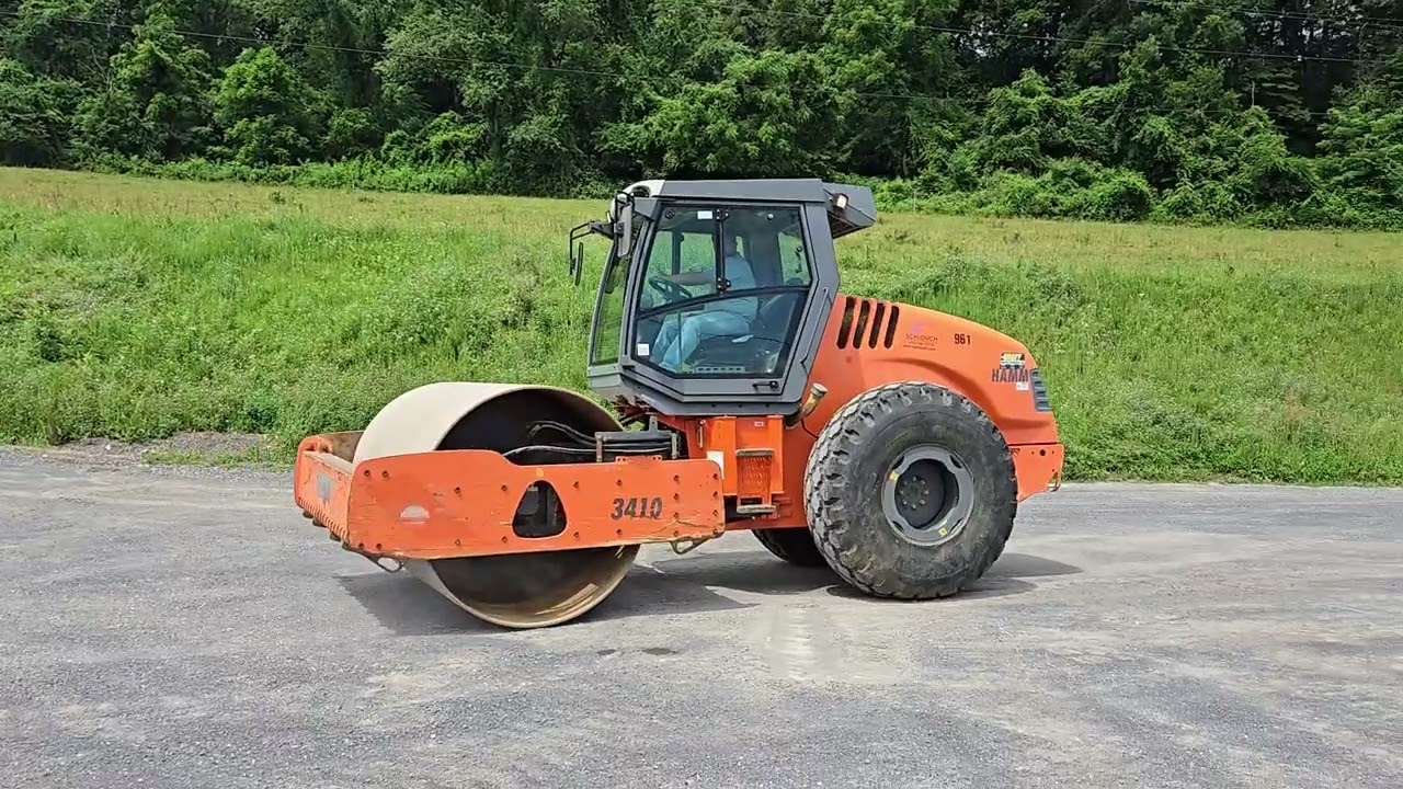 Hamm 3410 Smooth Drum Roller