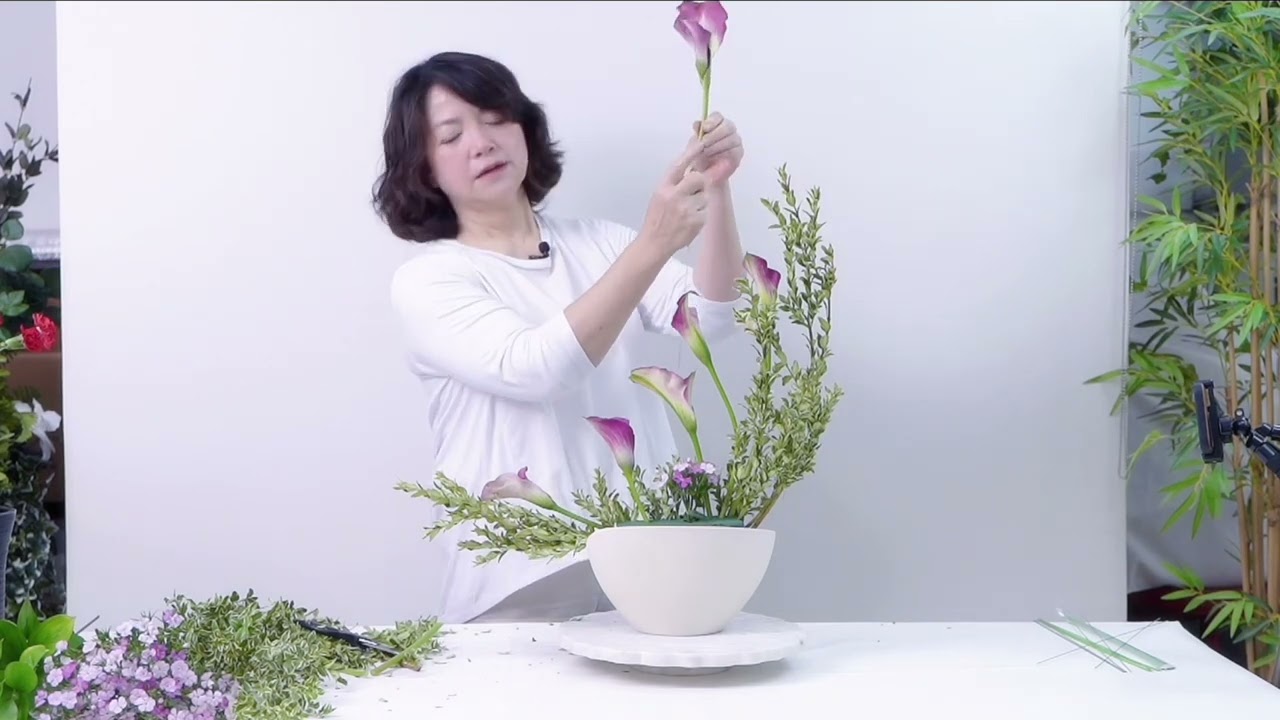 四種花材月眉花型簡單插法