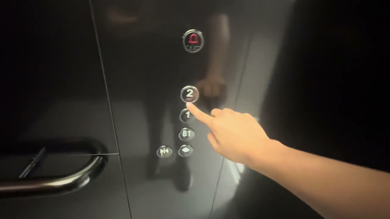 十二 - Another Schindler 5000 elevator at 91 Hillview Link (New CMPB)
