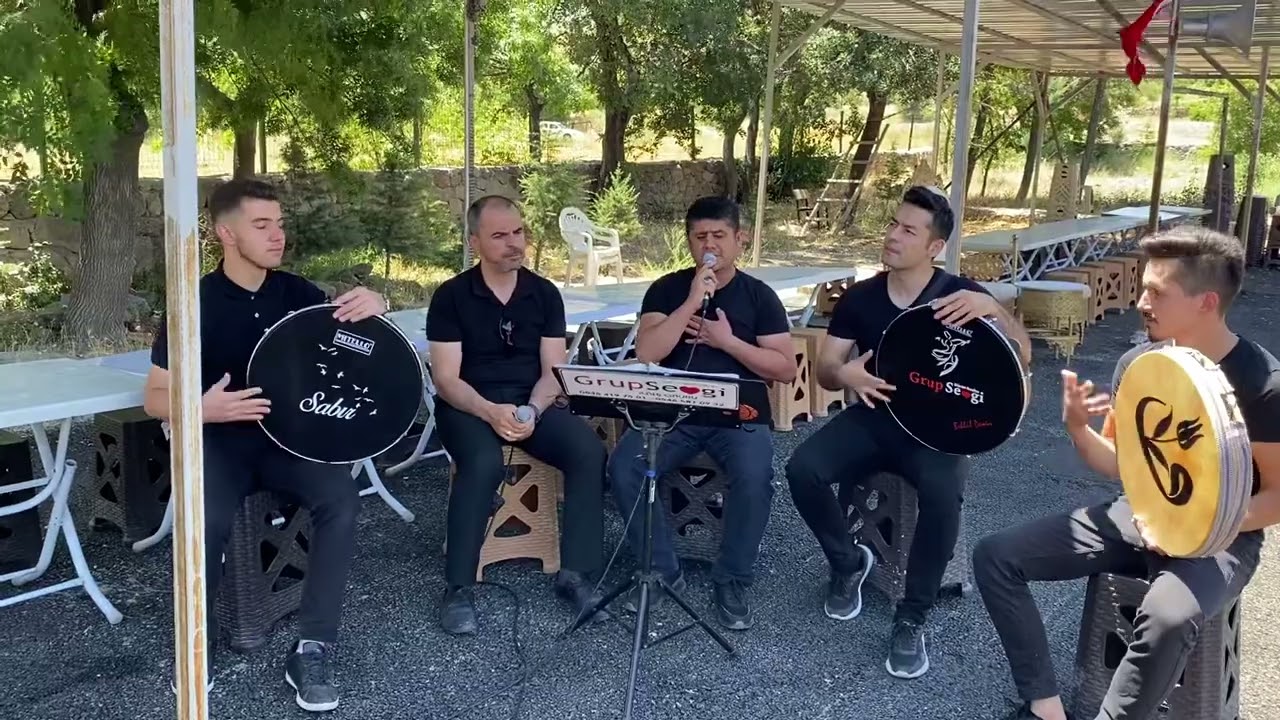 Öyle kolay değil sevgin saklamak / Grup sevgi ilahileri (Ali Kırış)