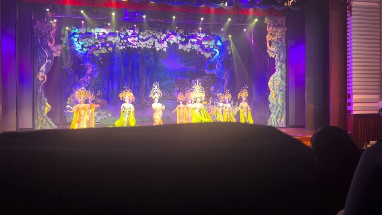 This Pattaya Show Will Blow Your Mind 🤯 Alcazar Thailand