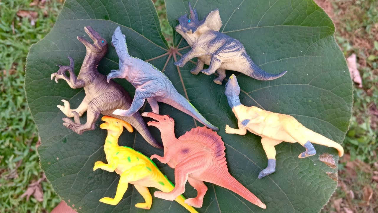 menemukan dinosaurus spinosaurus pterosaurus stegosaurus Allosaurus brachiosaurus t-rex 