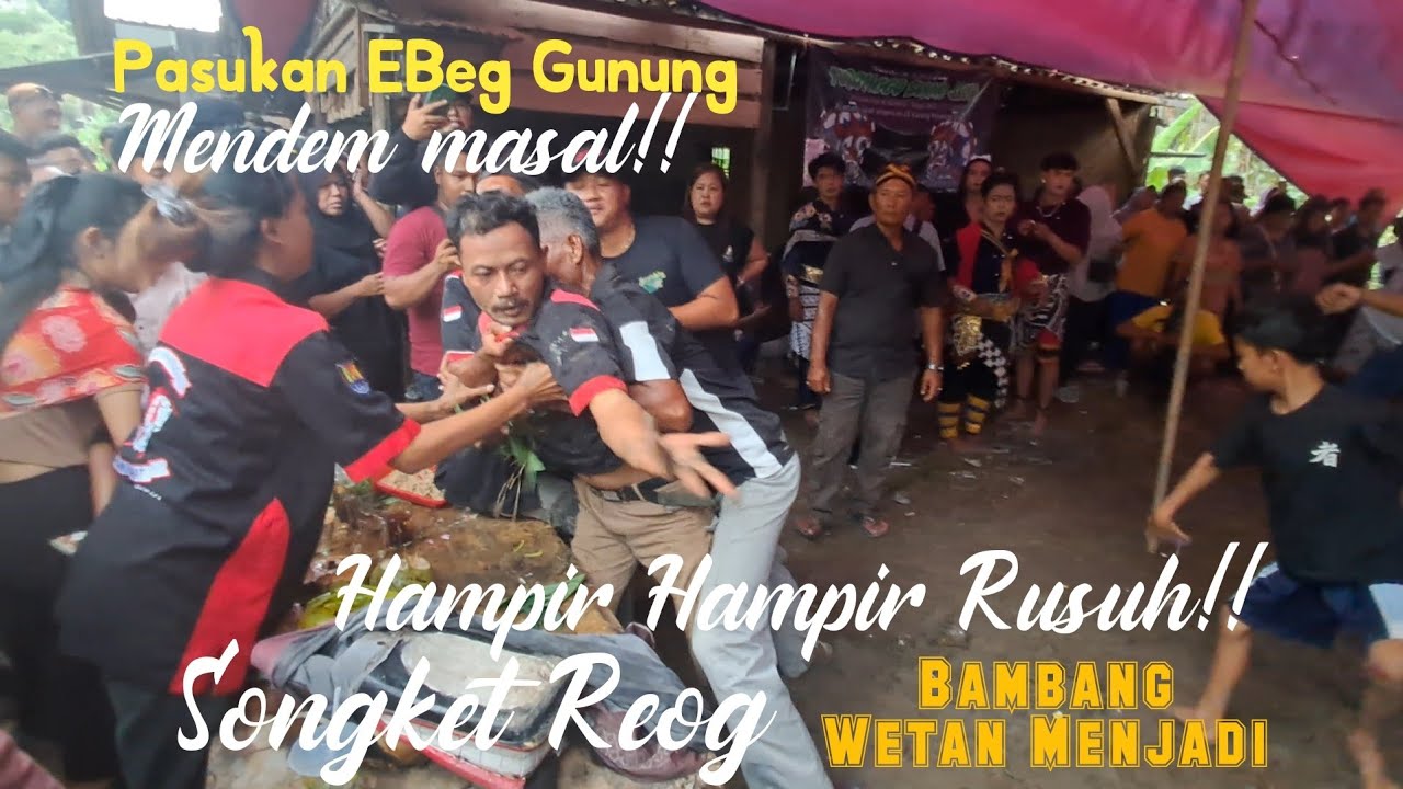 Mendem masal  Bar Bar!!! Live Sorah Cipari ' Ebeg Turonggo Sukmo Jati