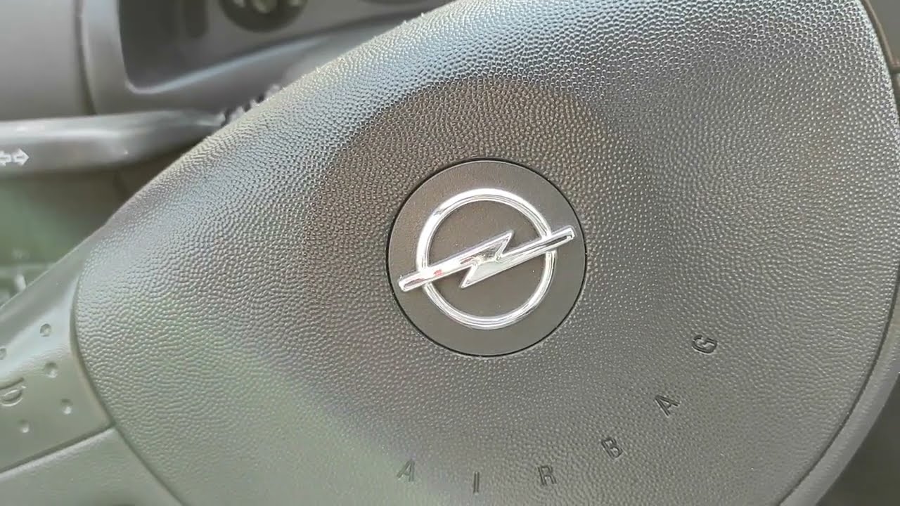 Wymiana sterownika silnika (hybrydy) Opel Corsa C
