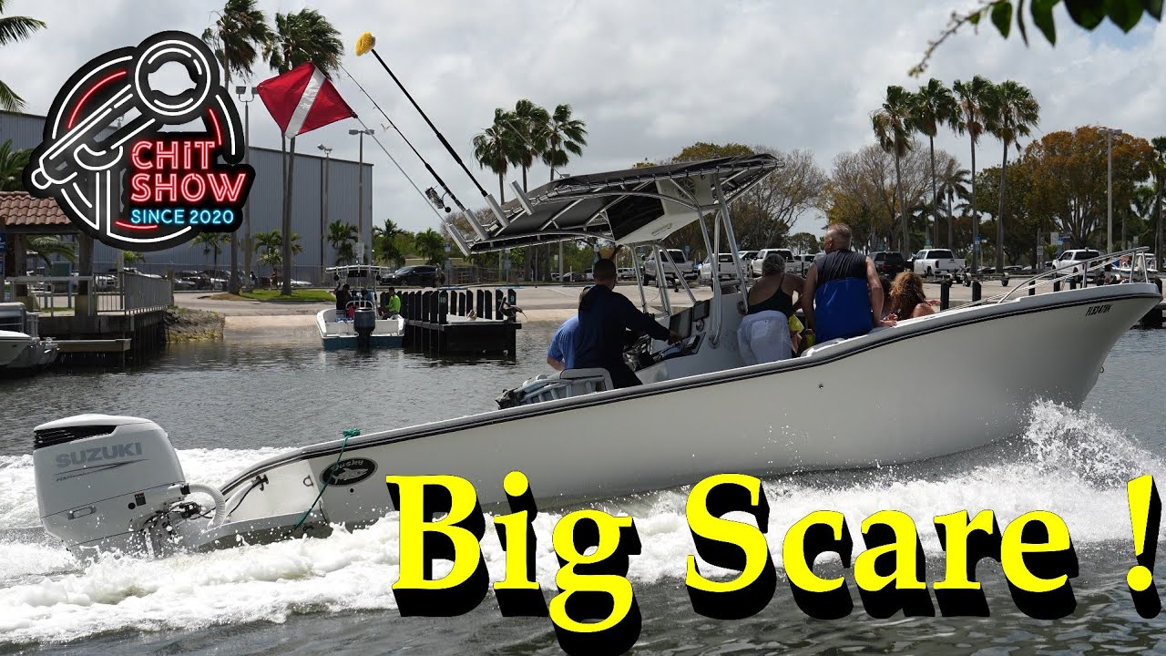 Boater Enters Black Point Boat Ramp at Full Speed ! (Chit Show)