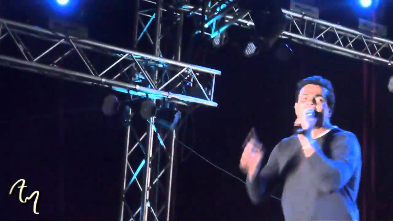 Amr Diab - Low De7kit+Zay El Malaika AUC 2012 | عمرو دياب - ميتحكيش عليها