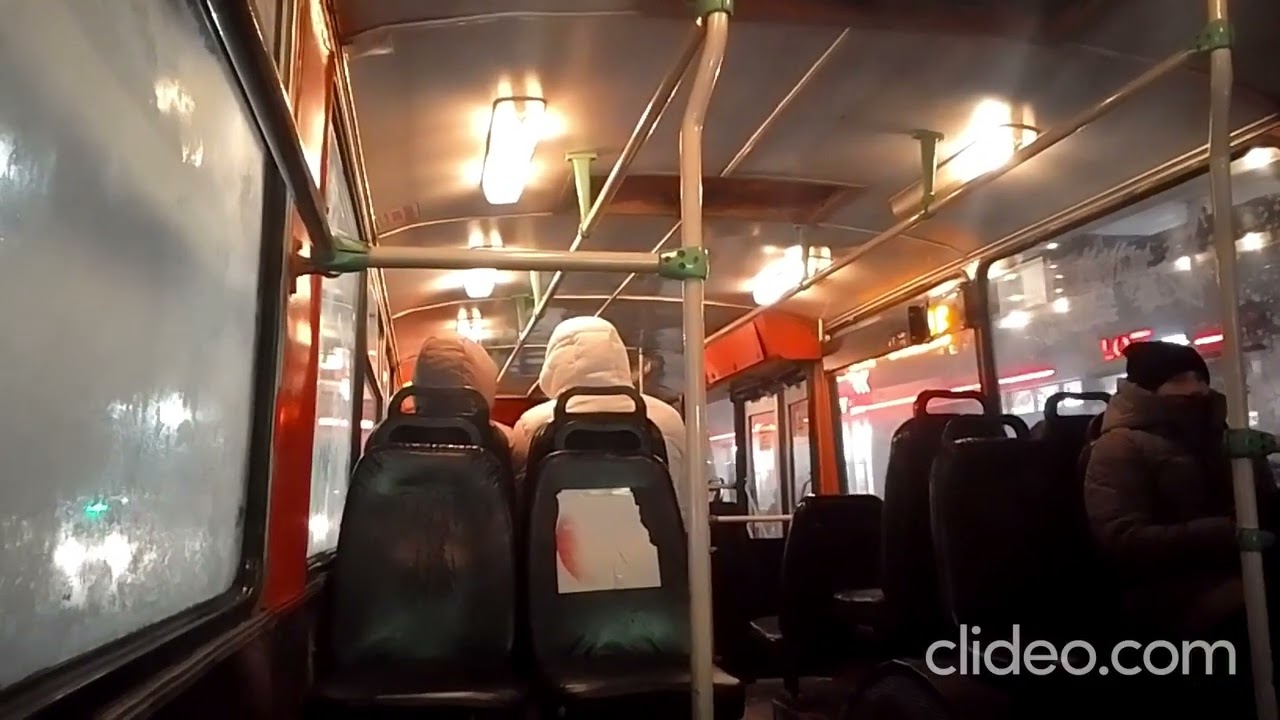 ВЗТМ-5284. (329). Брутальное освещение салона поздним вечером. Петрозаводск.