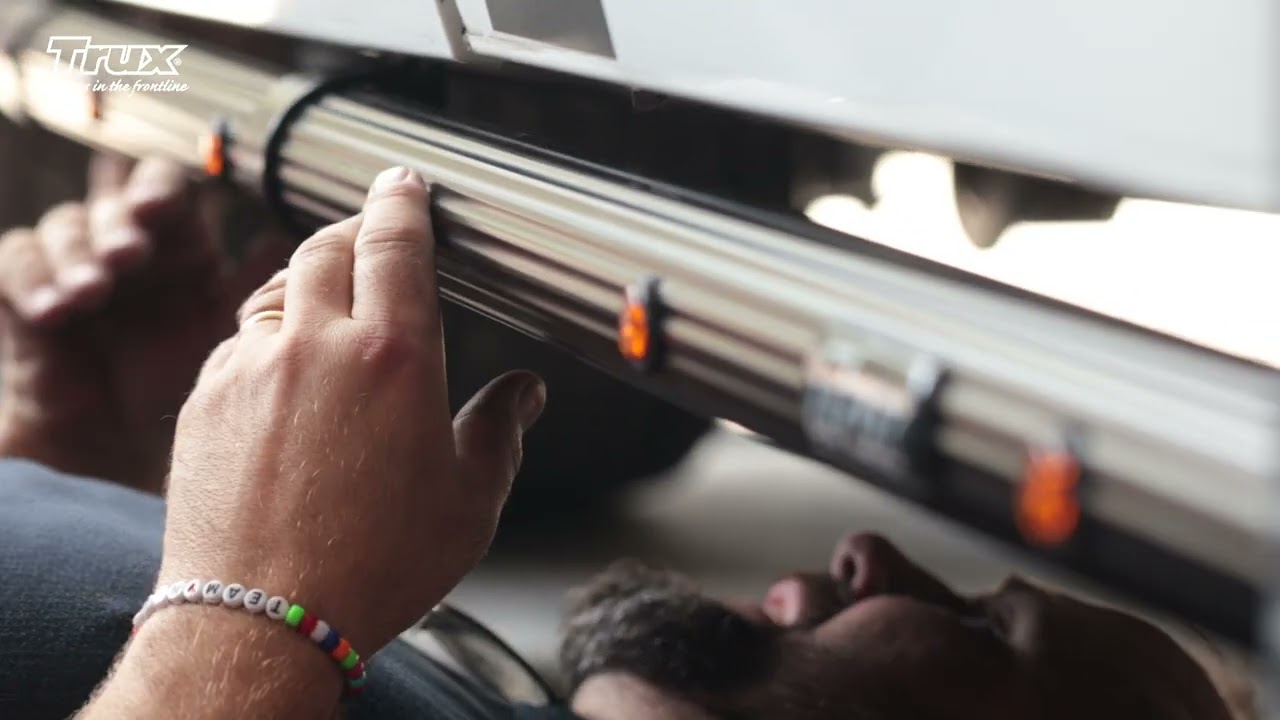 Mounting a Trux Sideliner (S-1) for Volvo Aero