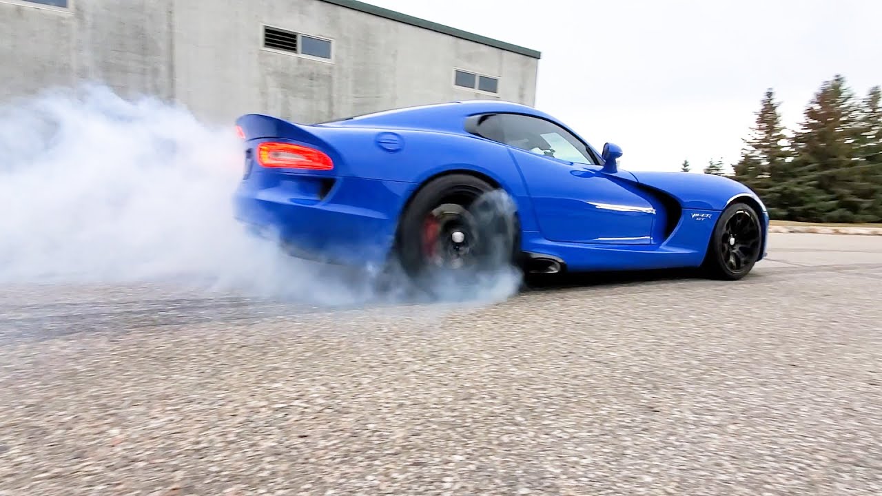 Nth Moto Dodge Viper Head & Cam Build Cleaning Off The Tires!
