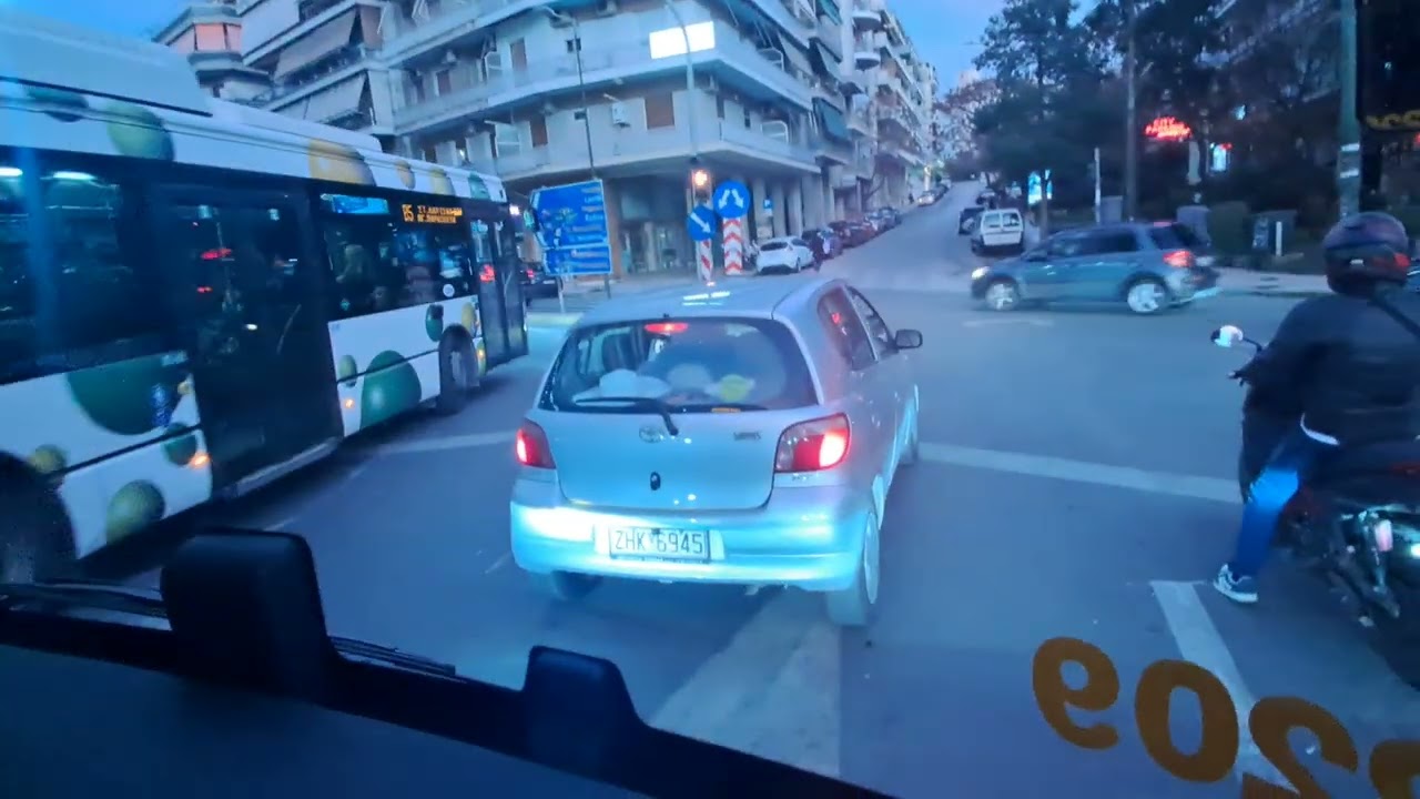 Διαδρομή μαι στάση πριν το νοσ παίδων έως το νοσ παίδων με το 230. Λήψη βίντεο 3/2/26