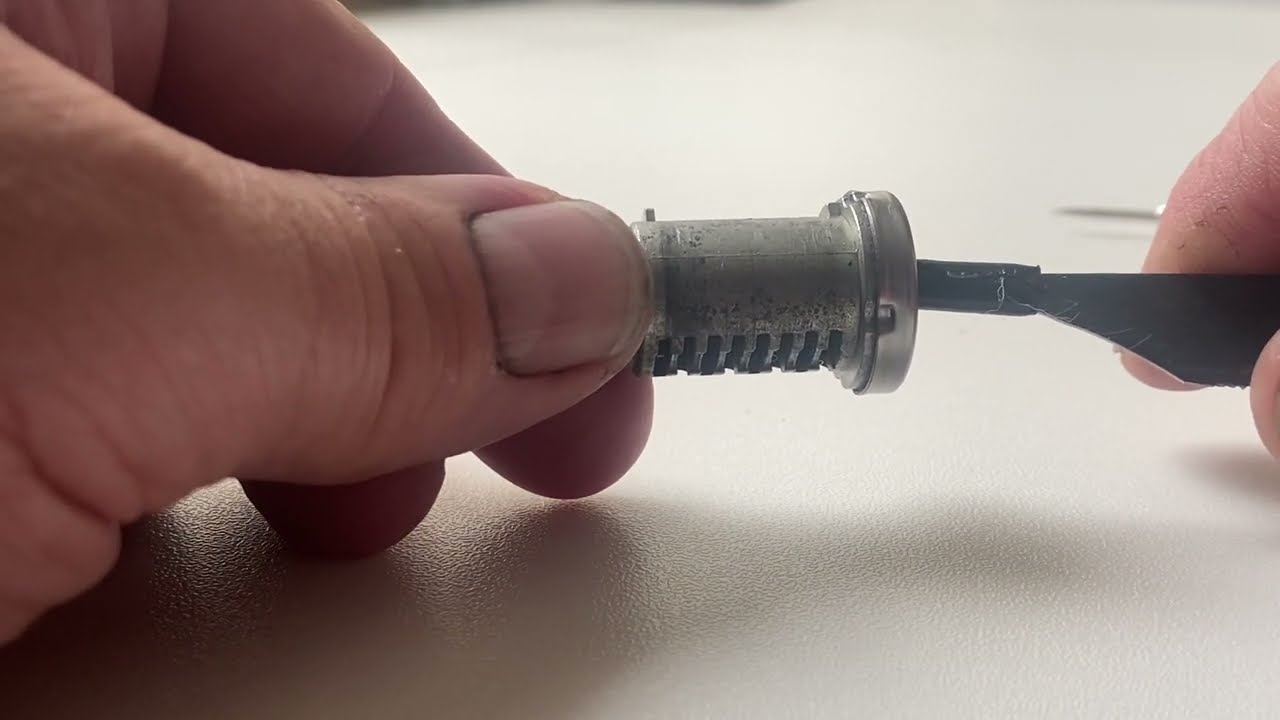 BMW motorcycle luggage case lock removal