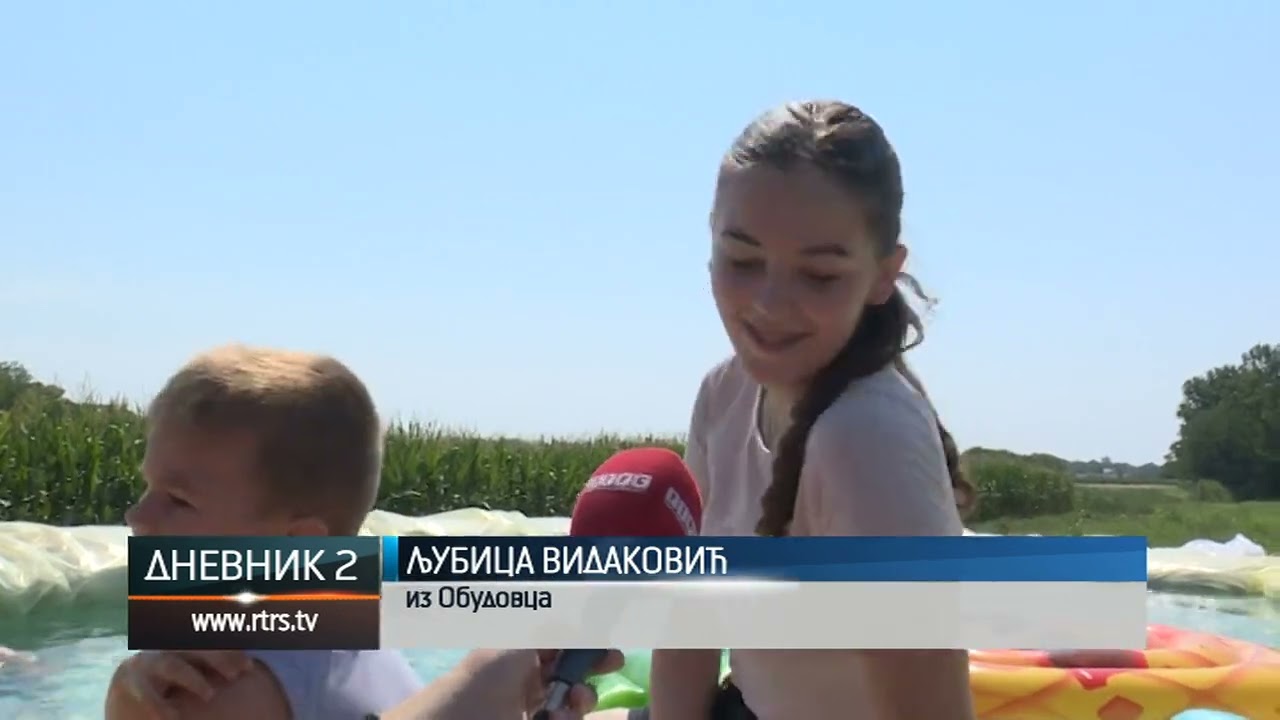 Obudovac: Bazen od bala sijena pomaže u rashlađivanju mladih iz Posavine