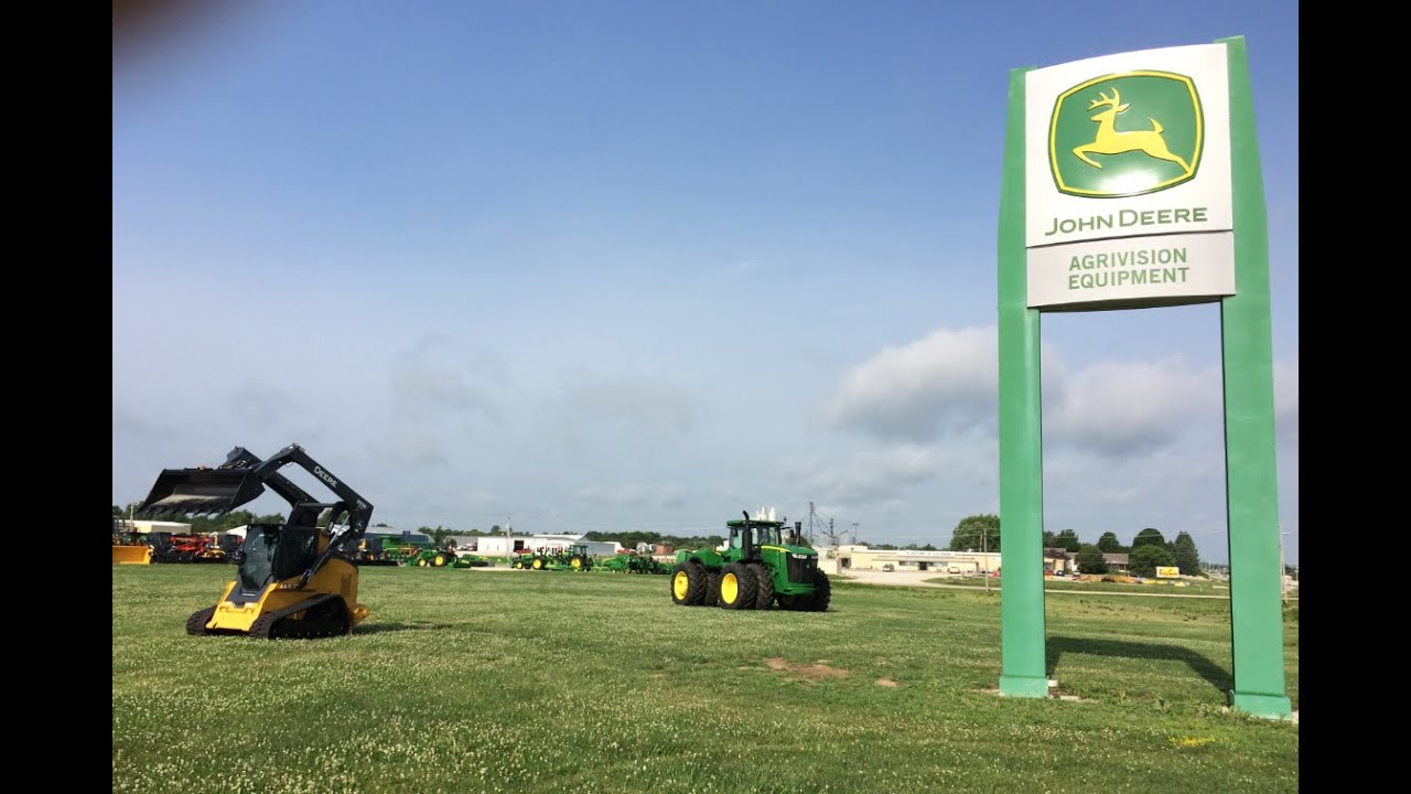 John Deere Dealer in Iowa Renovates Abandoned Electronics Plant
