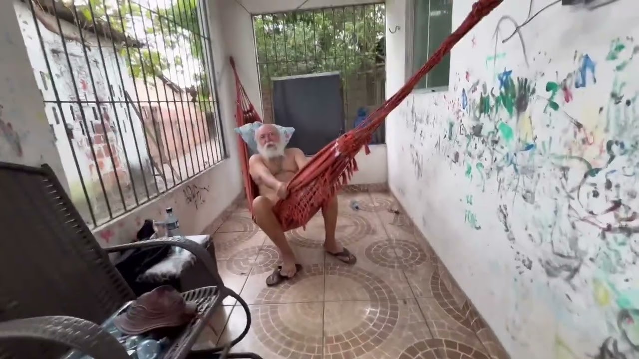 LUIZ DO SOM TÁ USANDO A TAMANCA ESCONDIDO