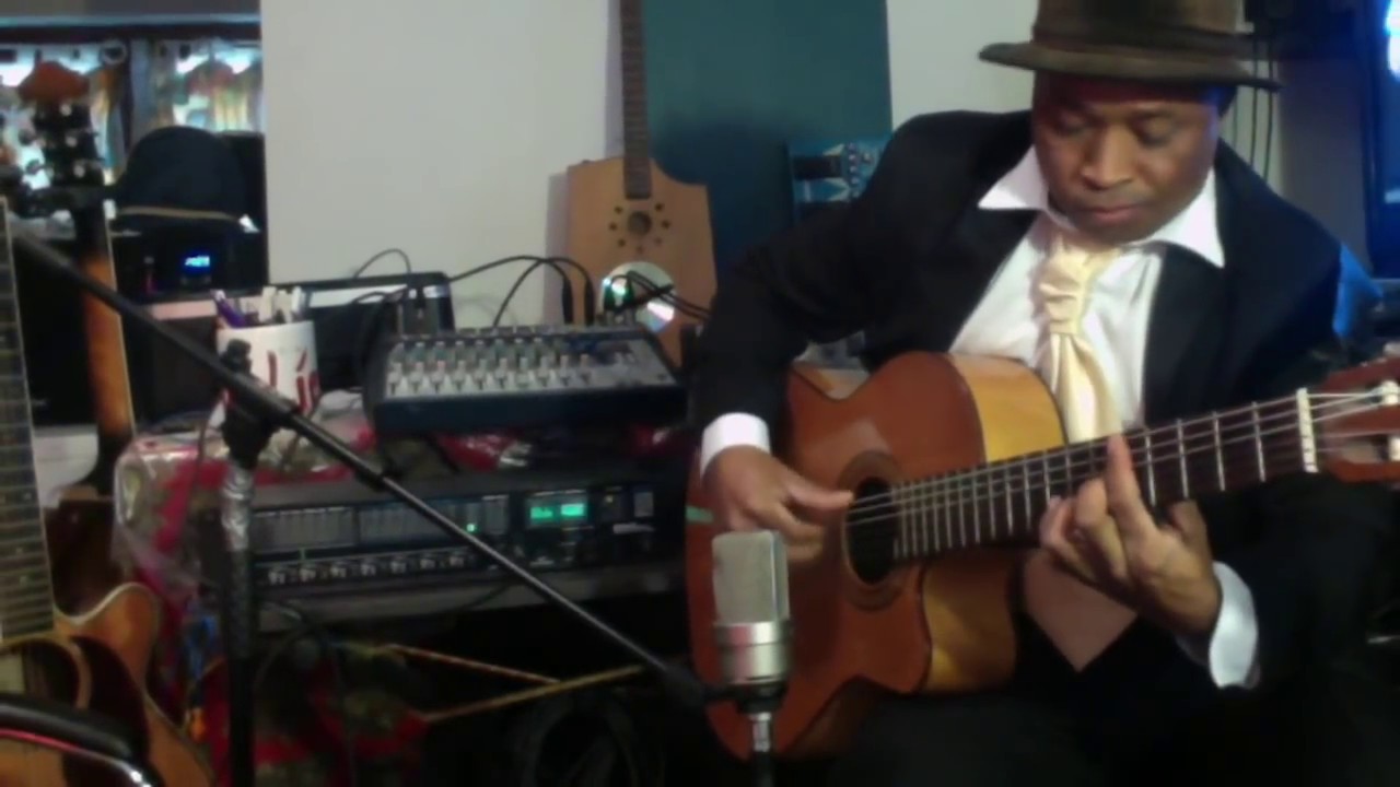 FFPM : 67- Avia ry mino - O come, all ye faithful, Gloria in Excelsis Deo cover by Charles Kely ZR