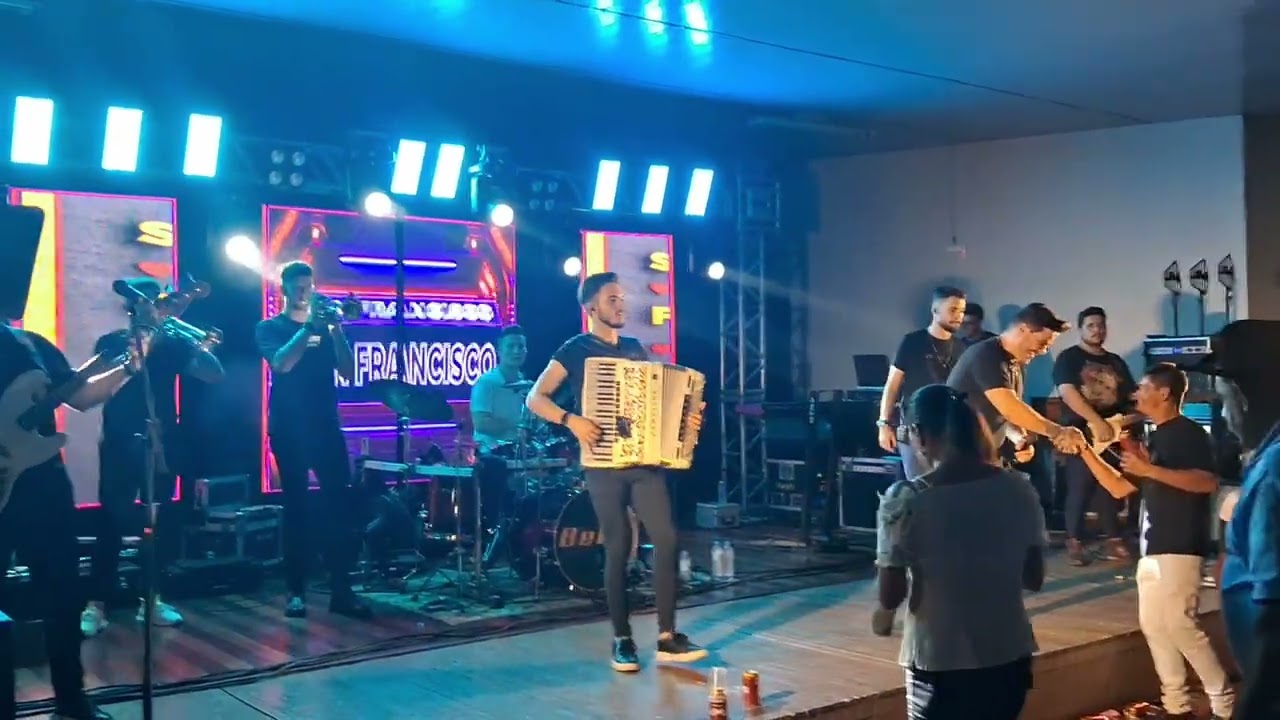 Bailão do Musical San Francisco no Clube Ervalhense em Erval Velho-SC