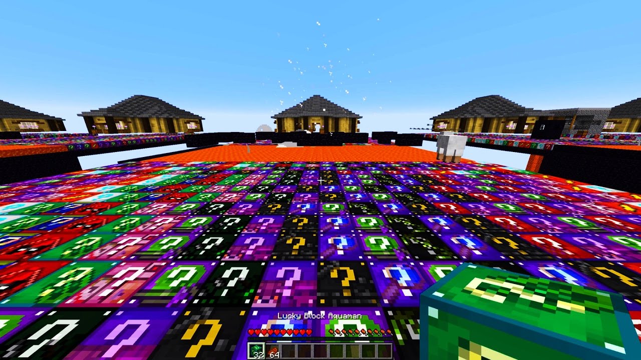 SUPER HERO LUCKY BLOCK BATTLE! (Deadpool, Spiderman and Batman!) - Minecraft Mod Battle