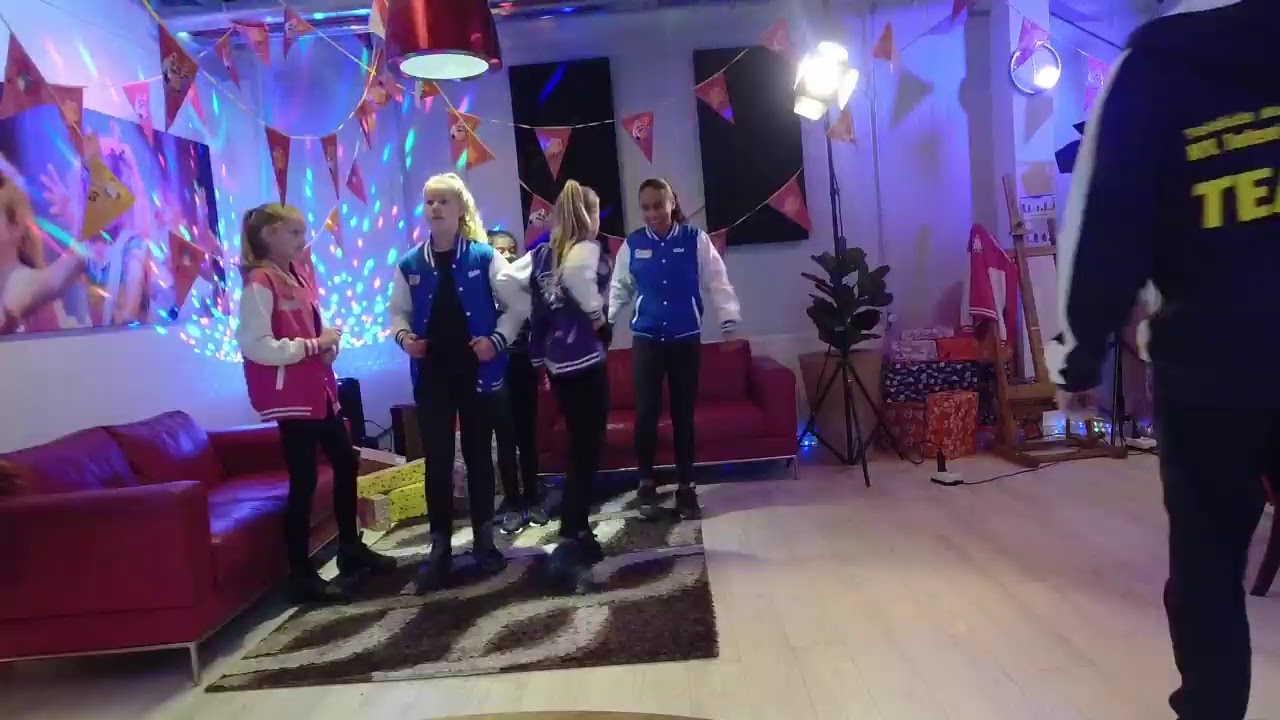 ALBUM RELEASE PARTY Sinterklaasliedjes met The Crew
