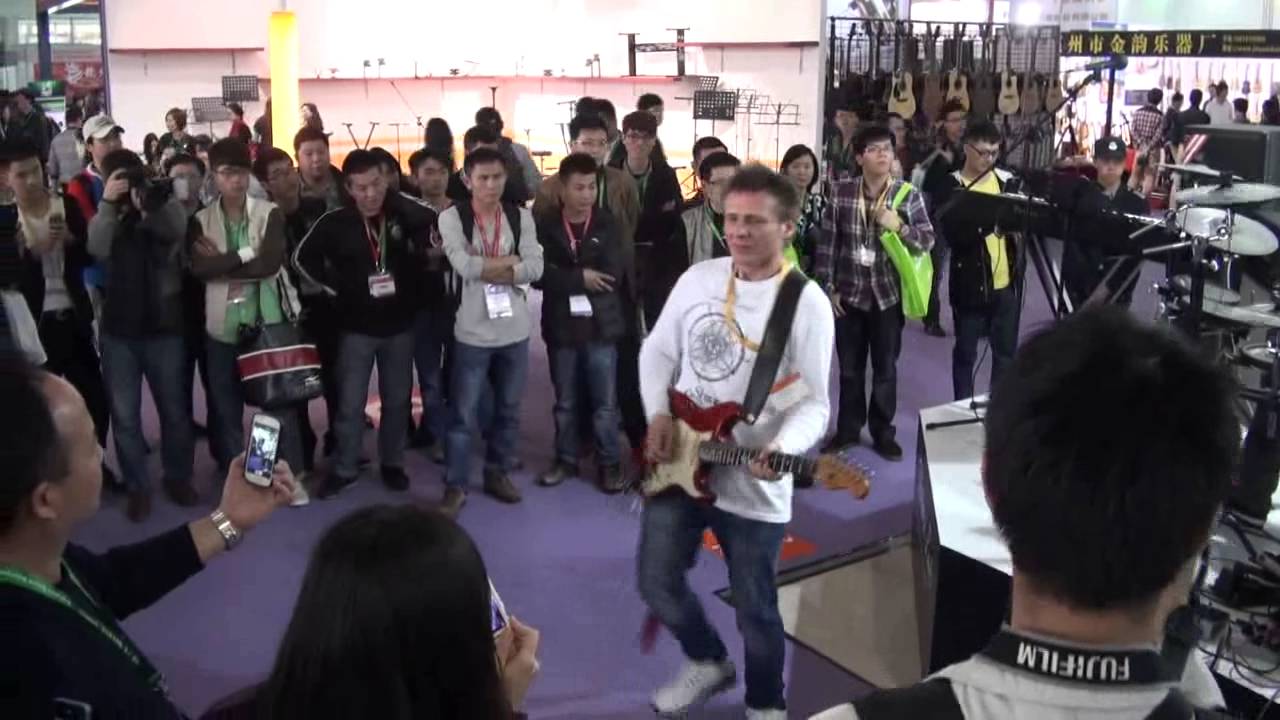 Performance on MUSIC GUANGZHOU PART 2