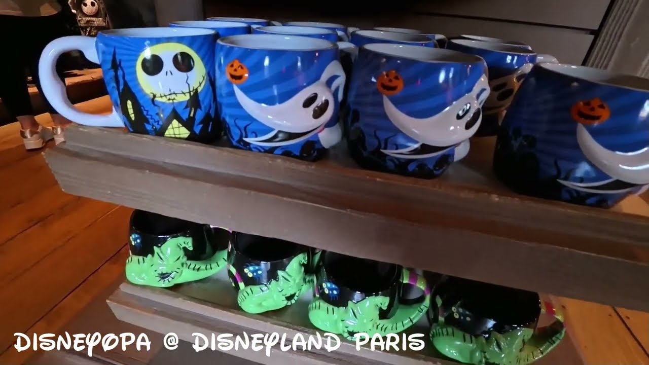 HALLOWEEN THUNDER MESA MERCANTILE BUILDING 1/3 - SHOP WALK THROUGH - Disneyland Paris - DisneyOpa