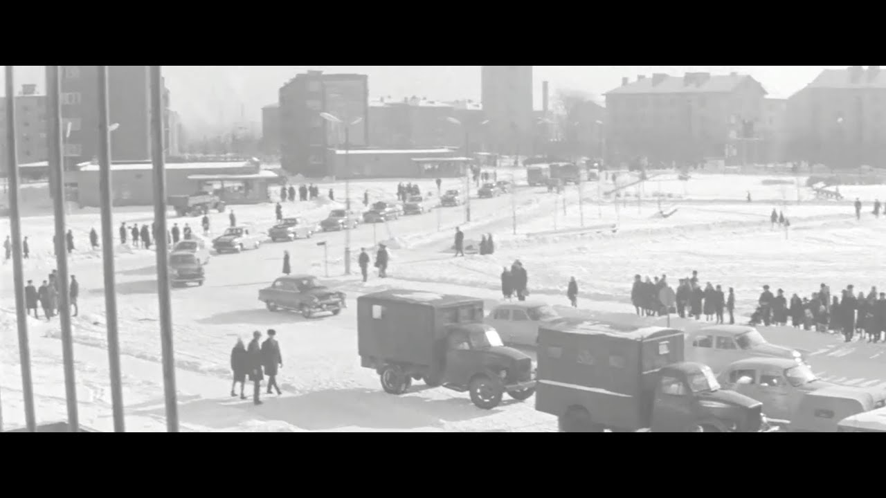 Отдельные виды Елгавы в 1968 году - центральная площадь, дом культуры.