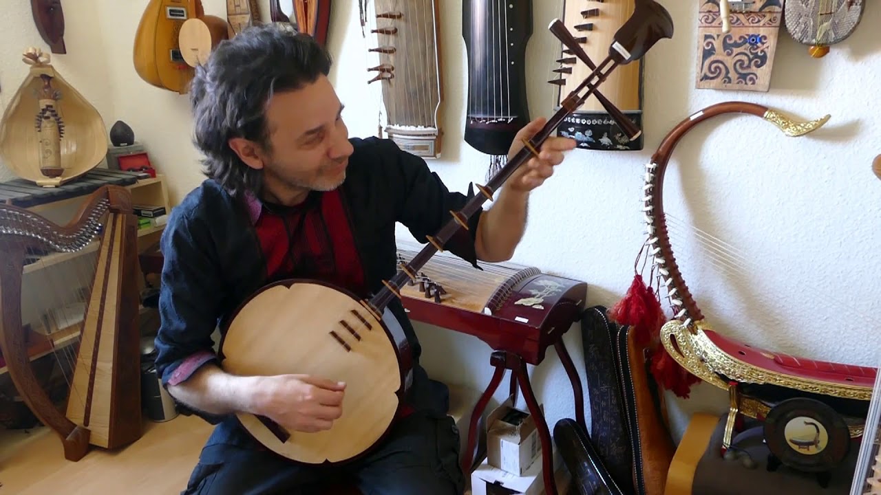 Moon Dance - a song for the Nguyet