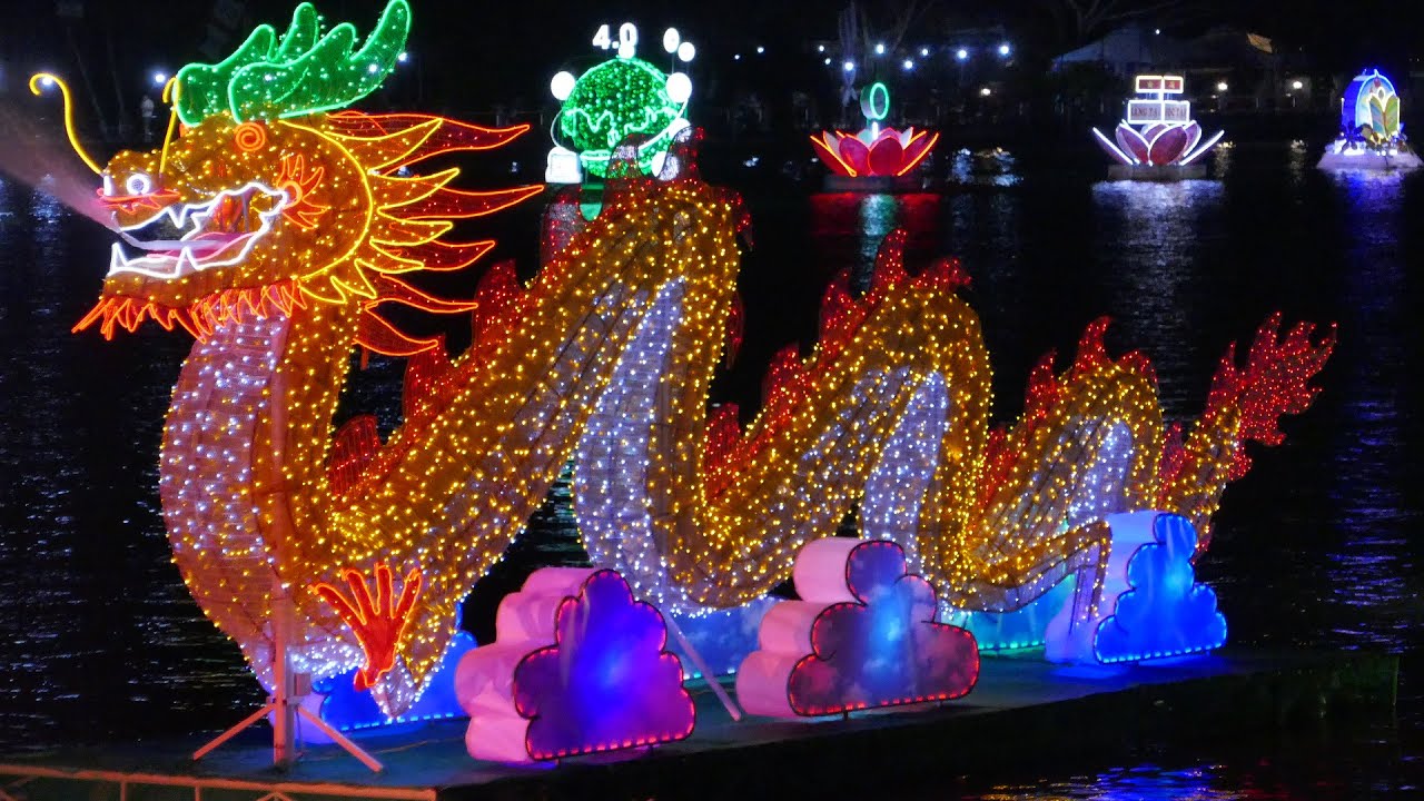 FOLLOW THE MEKONG TOUR 2019 (Part 10) Vietnam: Can Tho at night and two boat trips.