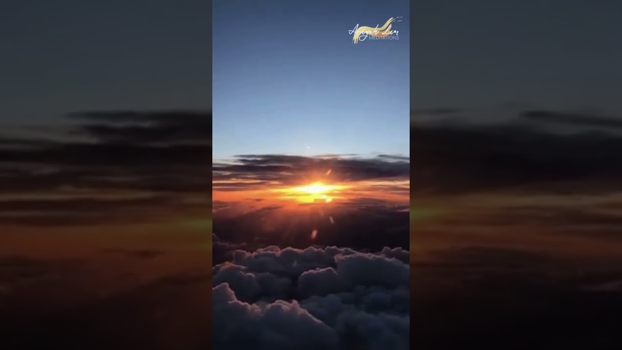 One Minute Meditation ~ Beautiful Endless Clouds ~ Calm Music for Focus