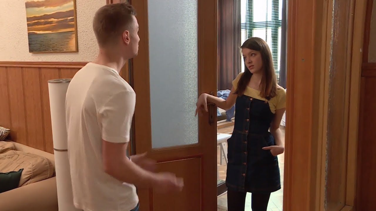Zuza niewinnie flirtowała z nowym wsp&oacute;łlokatorem [19+ ODC. 277]