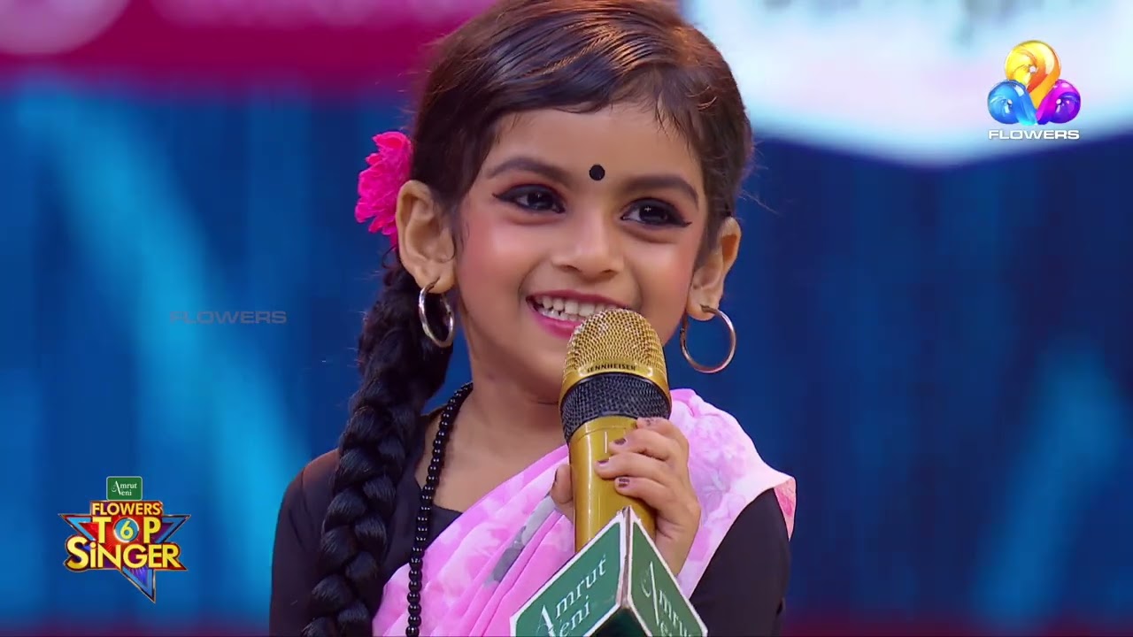 കുഞ്ഞുപാട്ടിന്റെ ക്യൂട്ട്നെസ്സിൽ വേദിയെ മയക്കാനെത്തി ധ്യാനക്കുട്ടി