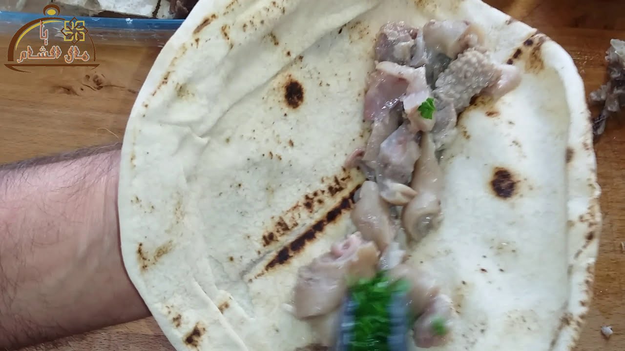 طهي راس الخروف( نيفا)يامال الشام 
La façon de cuire la tête d'agneau